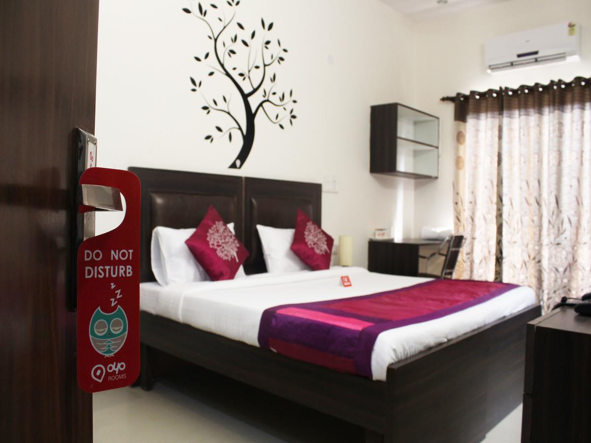 Oyo 2384 Hotel Epic Inn Gurgaon Eksteriør bilde