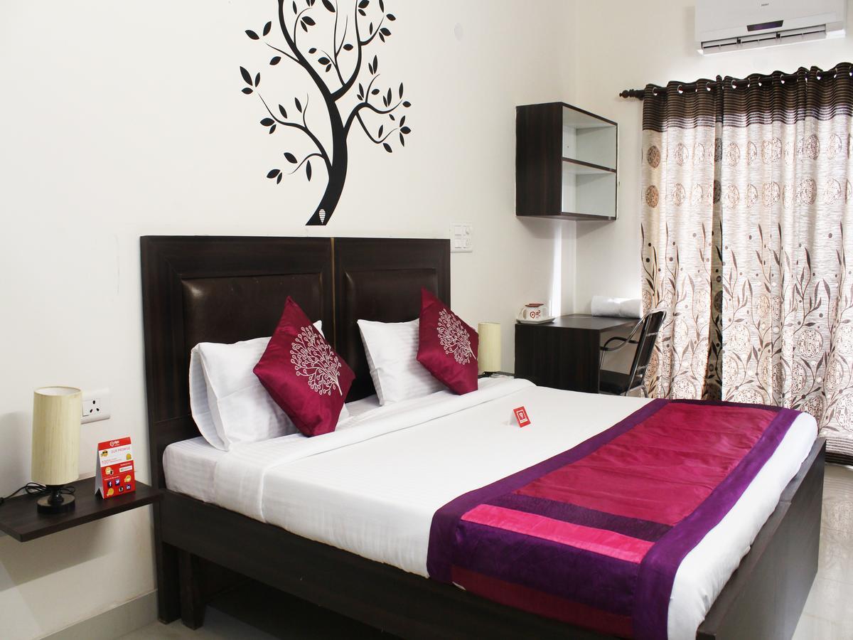 Oyo 2384 Hotel Epic Inn Gurgaon Eksteriør bilde